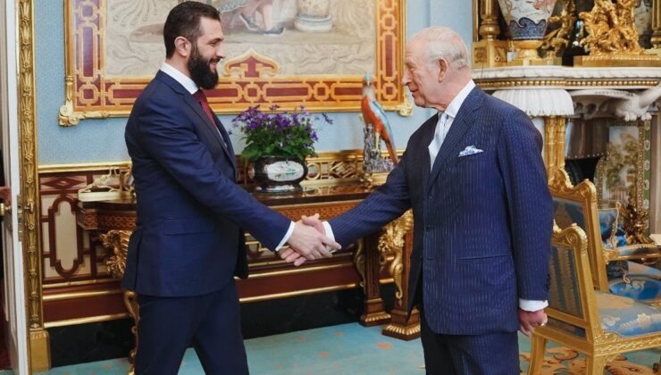 Suriye Devlet Başkanı eş-Şara, İngiltere Kralı III. Charles ile bir araya geldi
