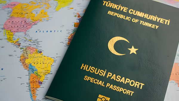 Teklif Meclis’e sunuldu: İki meslek grubuna daha yeşil pasaport mu geliyor?