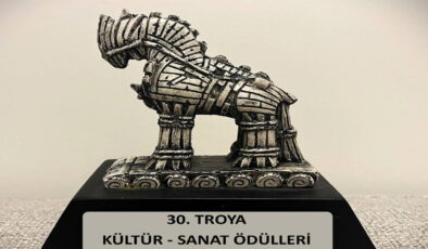 Troya Ödülleri’nde 30. yıl: Kültüre emek verenler onurlandırılacak