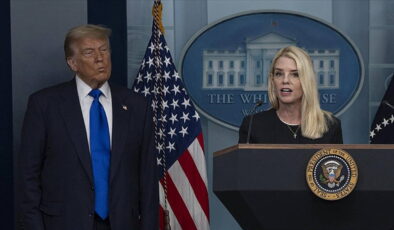 Trump duyurdu: Adalet Bakanı Bondi görevden alındı