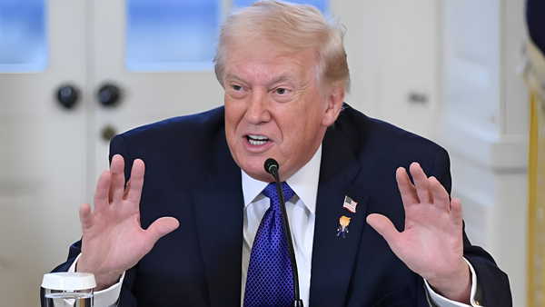 Trump, İran’a anlaşma için tanıdığı süreyi bir kez daha uzattı
