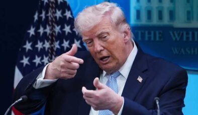 Trump’tan İran’a ‘deniz ablukası’ sinyali