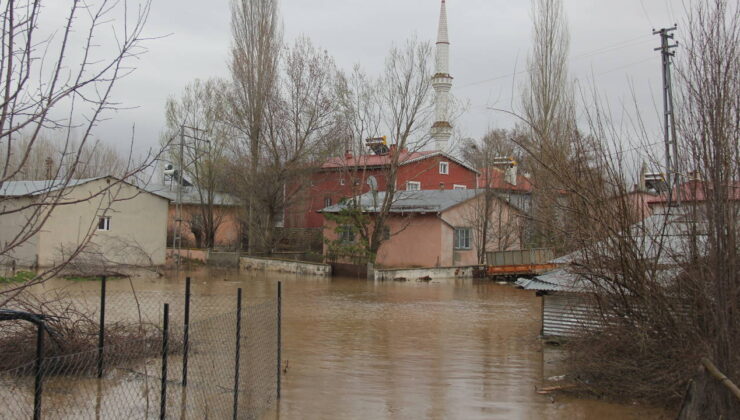 Yer: Sivas… Baraj taştı: Köy tamamen sular altında kaldı