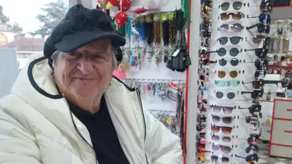69 yaşındaki emekli öğretmen yalnız yaşadığı evinde ölü bulundu