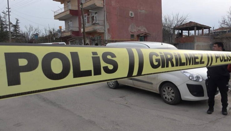 Ailesiyle birlikte yaşayan 58 yaşındaki erkek evinde ölü bulundu