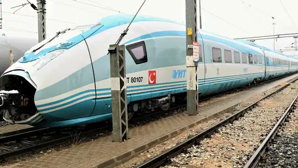 Ankara’daki yüksek hızlı tren kazası davası ertelendi