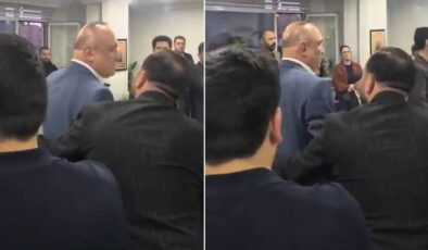 CHP Gaziantep Milletvekili Melih Meriç’e parti binasında protesto