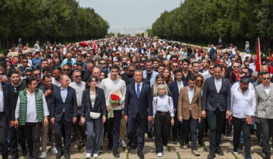 CHP Genel Başkanı Özgür Özel, gençlerle Anıtkabir’e yürüyecek