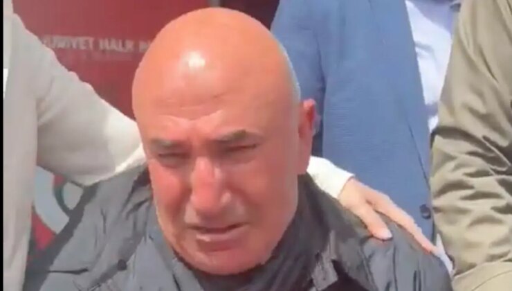CHP Genel Merkezi’ne polis müdahalesinin ardından Mahmut Tanal gözyaşlarını tutamadI
