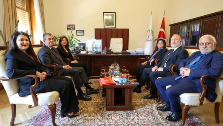 CHP’den DEM Parti’ye ‘ara seçim’ ziyareti: Numan Kurtulmuş’a çağrı, ‘baskın seçim’ sorusuna yanıt