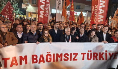 CHP’den Mamak’ta “Tam Bağımsız Türkiye Yürüyüşü”