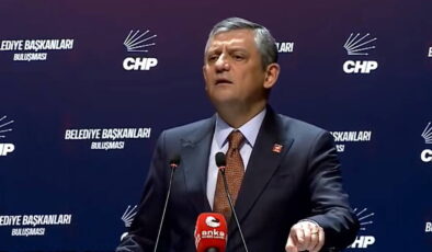 CHP’li belediye başkanları Genel Merkez’de: Özgür Özel yol haritasını açıklıyor!