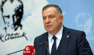 CHP’li Gökan Zeybek’ten Güzelbahçe Belediyesi operasyonuna tepki