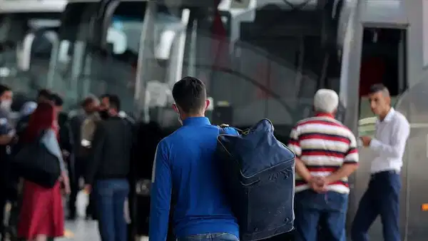 Dar gelirli için bayramda seyahat oldukça güç: ‘İstanbul içinde bile tatile gitmek zor bu şartlarda’