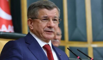 Davutoğlu’ndan ‘Bilgi Üniversitesi’ açıklaması: ’48 saat içinde birbirine zıt iki çelişkili karar’