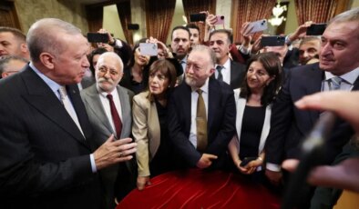 DEM Parti’den ‘mutlak butlan’ çıkışı: ‘Karar adeta süreci gölgelemeye dönük…’