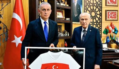 Devlet Bahçeli’den TFF Başkanı Hacıosmanoğlu’na: ‘Ligi tescil etmeyin, 21 kulüple yoluna devam etsin’