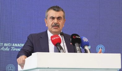 Eğitim-İş Başkanı Özbay: 969 okul yöneticisi Tekin’in konuşmasına ‘plansızca’ çağrıldı