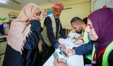 Gazze savaşından sonra ilk: Filistin’de halk sandık başında