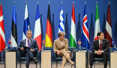 Hakan Fidan İsveç’te NATO toplantısına katıldı