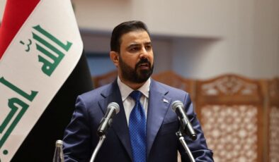 Irak’ta yeni Başbakan Zeydi göreve başladı