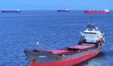 İran: Son 24 saatte 33 gemi Hürmüz Boğazı’ndan geçti