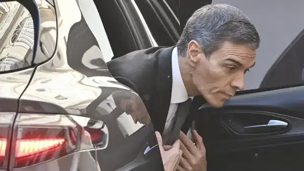 İspanya’da iktidar partisinin genel merkezine polis baskını