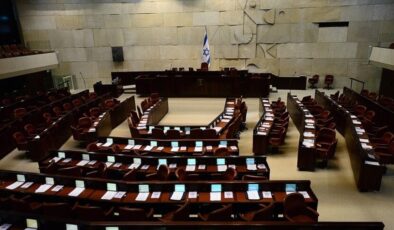 İsrail erken seçime gidebilir: Netanyahu liderliğindeki koalisyon yasa tasarısı sundu