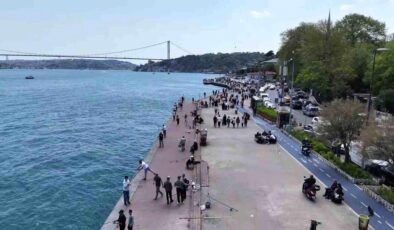 İstanbul’da güneşi gören sahile koştu