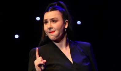 Komedyen Yasemin Sakallıoğlu itirafta bulundu