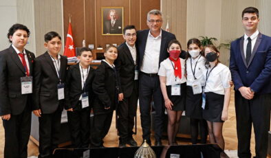 Lösemiyi yenen 8 çocuk KKTC’ye umut taşıdı! Kampüs duvarına kazınan o mesaj duygulandırdı