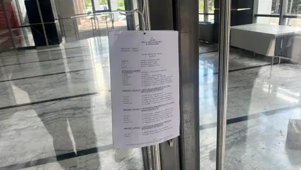 ‘Mutlak butlan’ kararını CHP Genel Merkezi’ne astılar