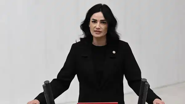 Öğrenciler CİMER’e şikayet etmiş: ‘AKP’li vekilin oğlu okula silahla gitti’ iddiası