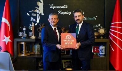Özgür Özel, Ankara Kent Konseyi Başkanı Yılmaz’ı kabul etti