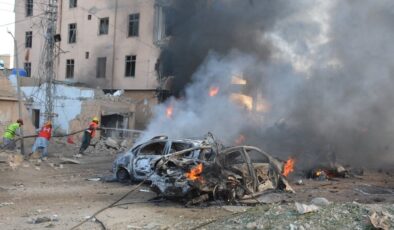Pakistan’da trene bombalı saldırı: En az 24 kişi öldü