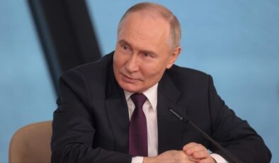 Putin, stratejik nükleer güçlerini geliştirmeye devam edeceklerini söyledi