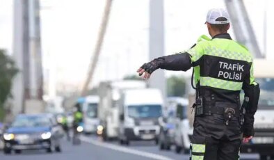 Sezgin Tanrıkulu trafik cezalarını Meclis gündemine taşıdı: ‘Denetim mi, bütçe kalemi mi?’