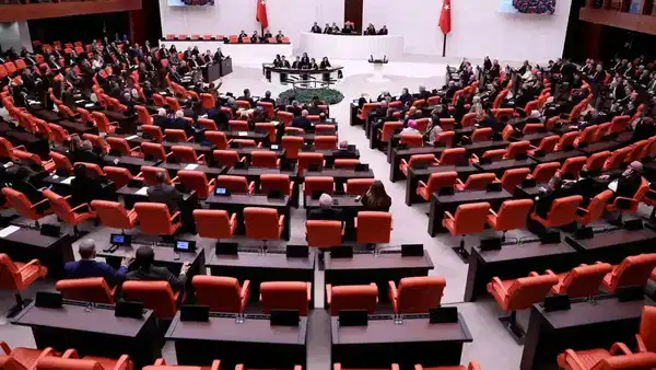 TBMM’de ‘süreç’ oturumu yeter sayı yokluğu nedeniyle kapandı