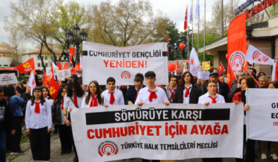 THTM, yeniden Cumhuriyet için 23 Nisan’da kurtuluşun karargâhı Birinci Meclis’e yürüdü: ‘Mürit-mürşit olmayacak, hepimiz yurttaş olacağız’