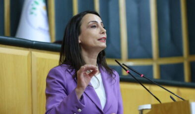 Tülay Hatimoğulları: Barış bize altın tepsiyle sunulmayacak