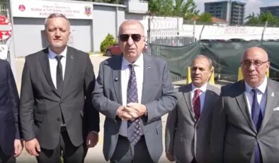Ümit Özdağ, Mustafa Bozbey’i cezaevinde ziyaret etti