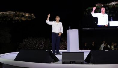 Yunanistan’ın eski başbakanı Aleksis Çipras yeni parti kurdu