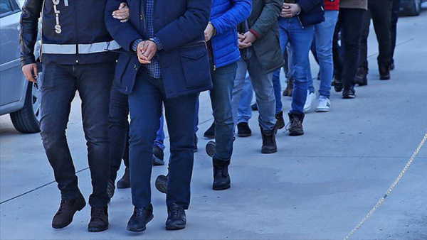 27 ilde yasa dışı bahis operasyonu: 8 milyar liralık para trafiği ortaya çıktı