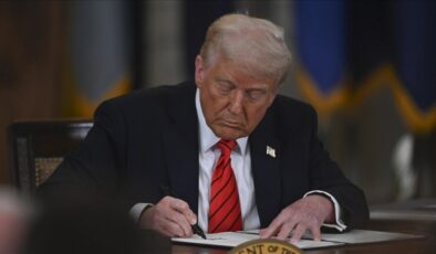 ABD Başkanı Trump yapay zekaya ilişkin kararnameye imza attı