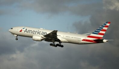 American Airlines, yakıt krizi nedeniyle uçuşlarını durdurdu