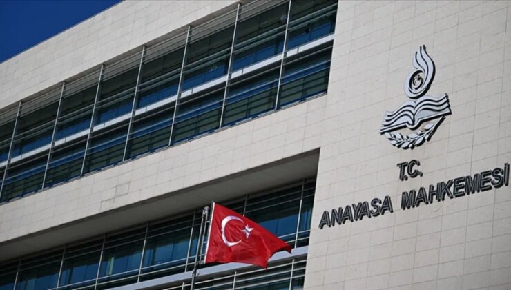 AYM, iptalini 2012’de reddettiği uygulamayı bu kez oyçokluğuyla iptal etti