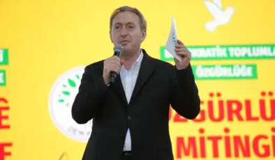 Bağcılar’da ‘Özgürlük Mitingi’ düzenlendi… Tuncer Bakırhan’dan ‘Öcalan’a umut hakkı’ çıkışı: ‘Bu hak tanınmadan barış olmaz’