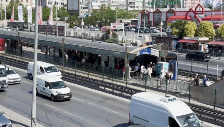 Beylikdüzü metrobüste başlayan ‘yan bakma’ kavgası cinayetle bitti: Baba ve oğlu gözaltında