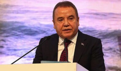 Böcek’in yanındaki isim dikkat çekti: İfadeyi Gürsel Tekin’in avukatı ile vermiş!