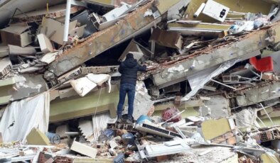 Depremde yıkılan Ilgım Apartmanı davasında yeniden bilirkişi raporu alınacak